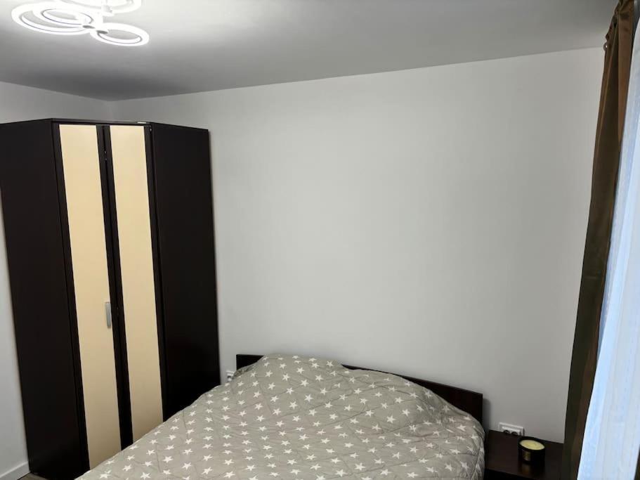 3 Camere Decomandat Bukarest Exterior foto