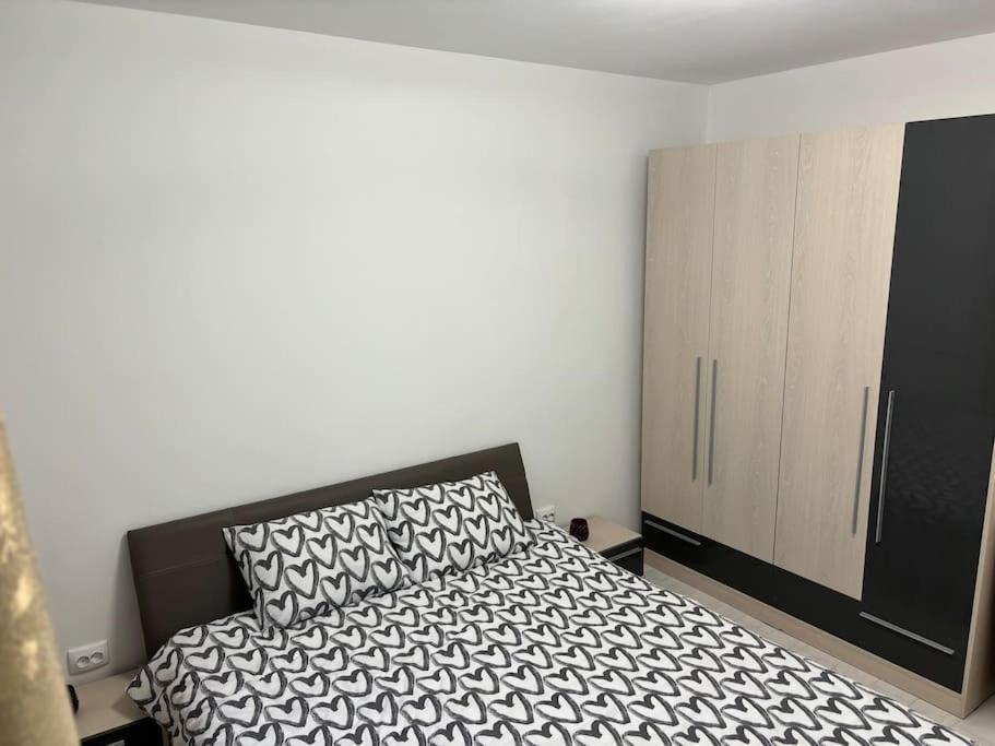 3 Camere Decomandat Bukarest Exterior foto